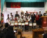 Bảo hiểm Prudential tặng 20 xuất học bổng cho học sinh nghèo huyện Văn Chấn