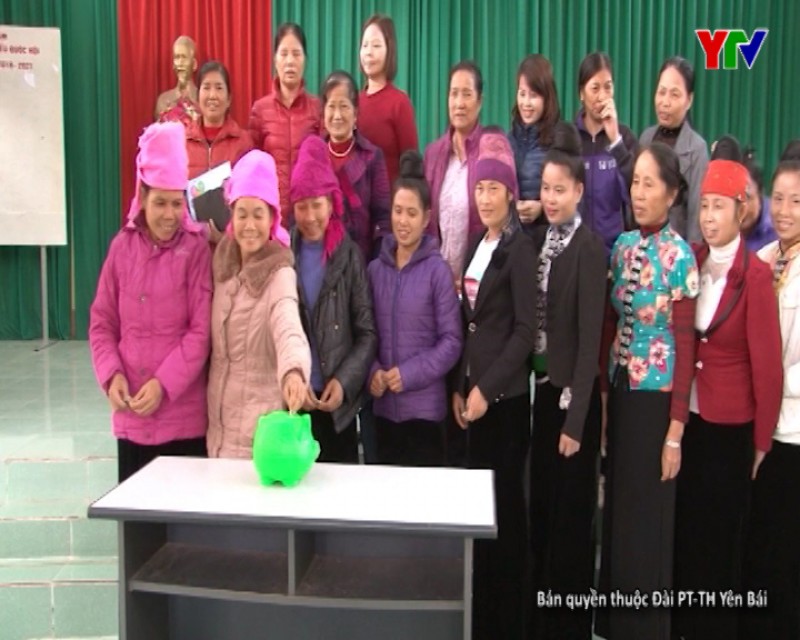 Hội viên  phụ nữ thị xã Nghĩa Lộ với phong trào tiết kiệm 5000 đồng