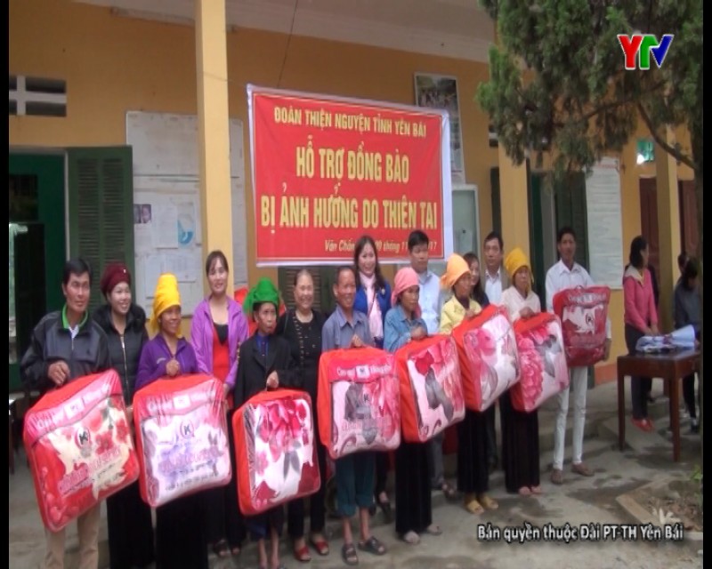 Đoàn thiện nguyện "Thiện Tâm" TP Yên Bái trao hỗ trợ tại xã Thạch Lương huyện Văn Chấn