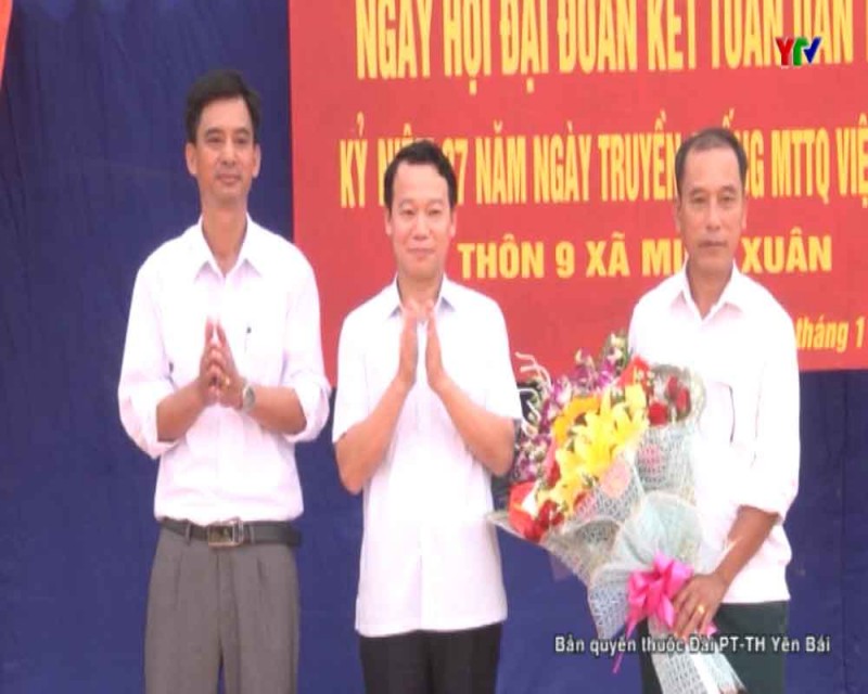 Đồng chí Chủ tịch UBND tỉnh Đỗ Đức Duy dự Ngày hội đại đoàn kết dân tộc tại xã Minh Xuân huyện Lục Yên