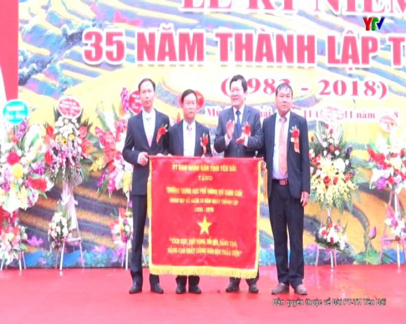 Trường THPT huyện Mù Cang Chải kỷ niệm 35 năm Ngày thành lập