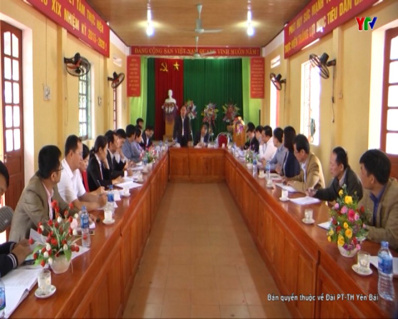Đoàn công tác Văn phòng TW Đảng khảo sát tình hình thực hiện chính sách hỗ trợ nhà ở cho hộ nghèo, hộ chính sách tại huyện Văn Yên