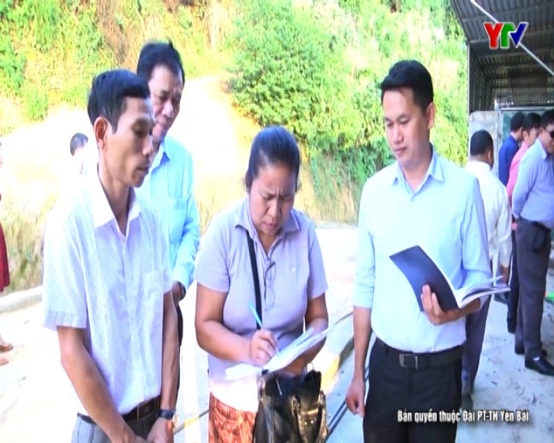 Đoàn công tác Sở Nông nghiệp và Lâm nghiệp tỉnh XayNhaBuLy ( CHDCND Lào) thăm mô hình sản xuất nông nghiệp tại Trấn Yên