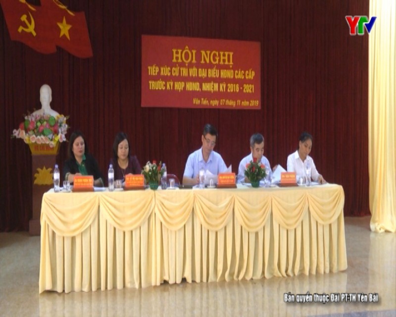 Đoàn đại biểu HĐND 3 cấp thành phố Yên Bái tiếp xúc cử tri xã Văn Tiến