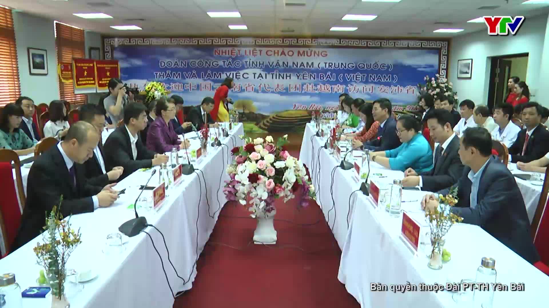 Hai tỉnh Yên Bái - Vân Nam (Trung Quốc) hợp tác triển khai hoạt động "Hành trình ánh sáng"
