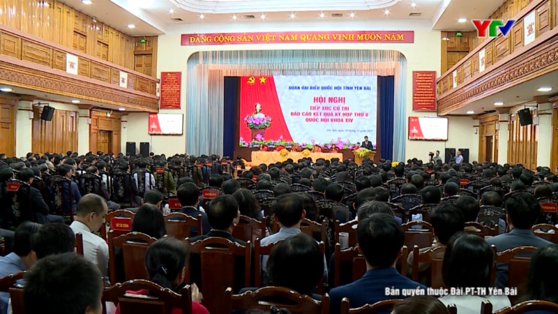 Đồng chí Trần Quốc Vượng, Ủy viên Bộ Chính trị, Thường trực Ban Bí thư tiếp xúc cử tri tỉnh Yên Bái