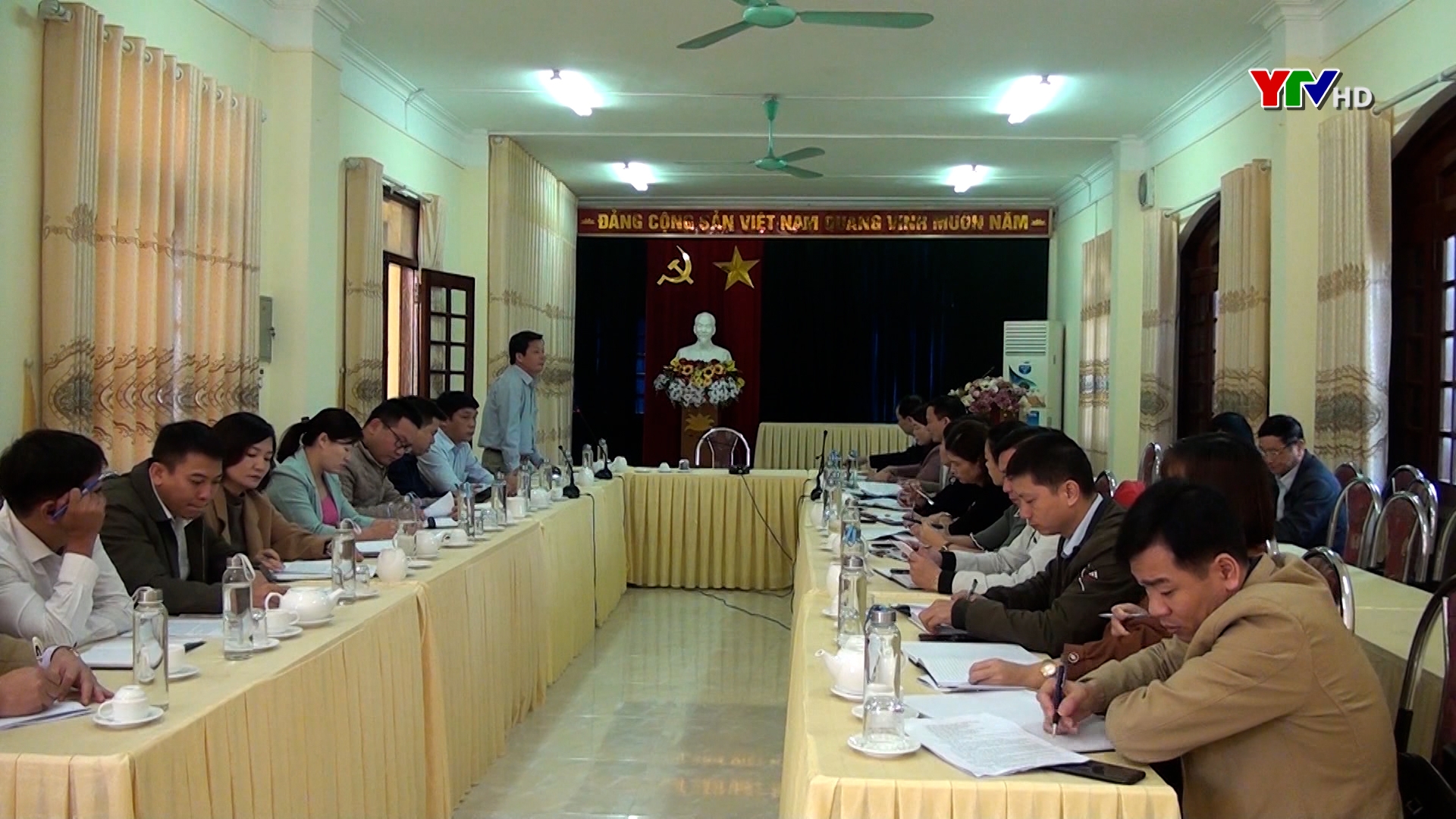 Đoàn công tác của BCĐ giảm nghèo tỉnh Yên Bái làm việc với huyện Văn Chấn