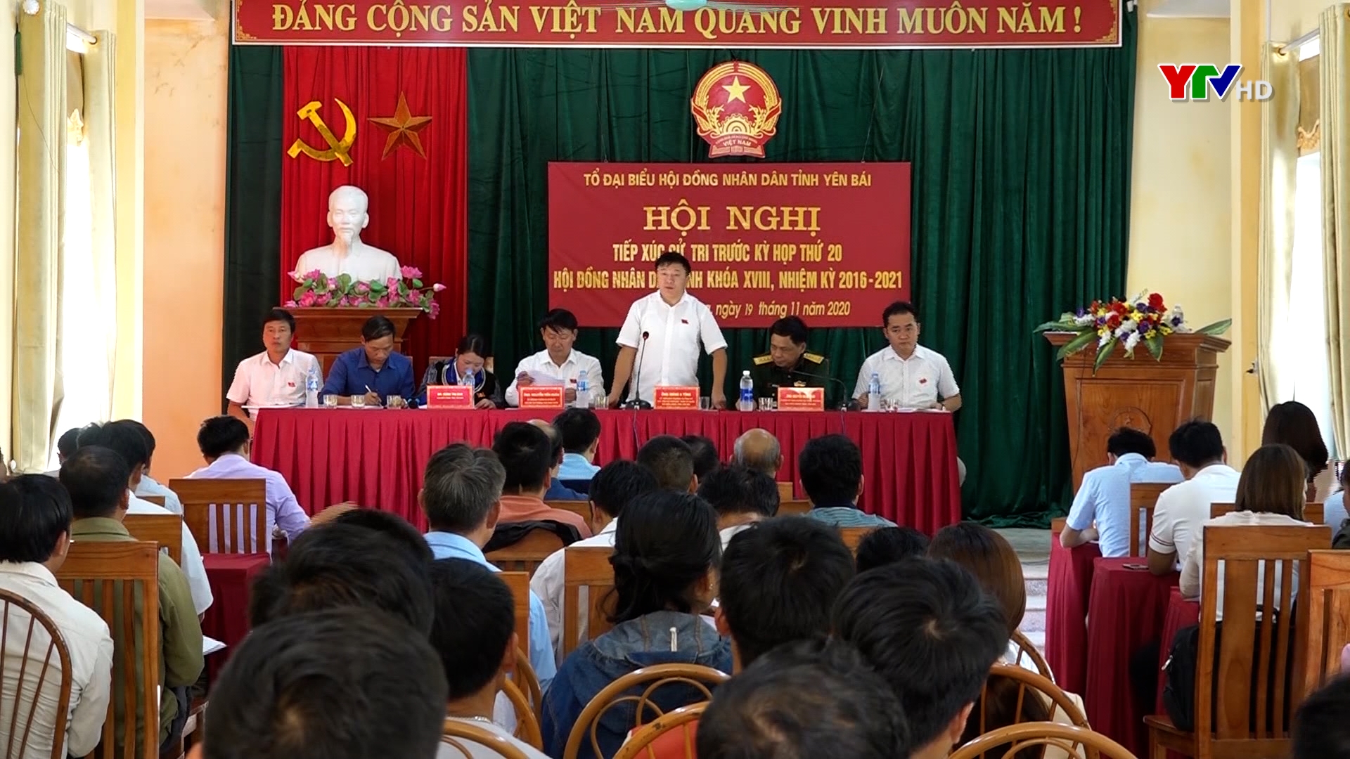 Tổ Đại biểu HĐND tỉnh Yên Bái khoá XVIII tiếp xúc cử tri huyện Mù Cang Chải