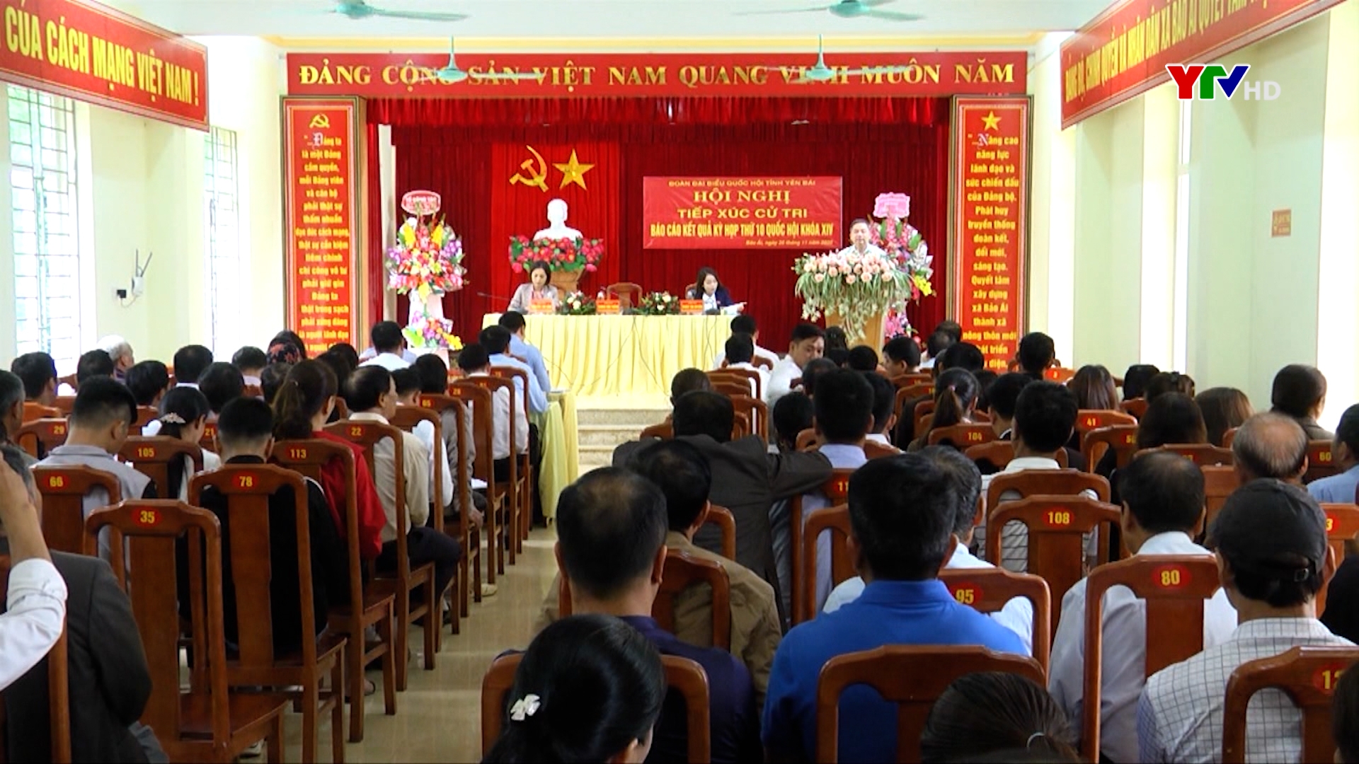 Đoàn ĐBQH tỉnh tiếp xúc cử tri huyện Yên Bình