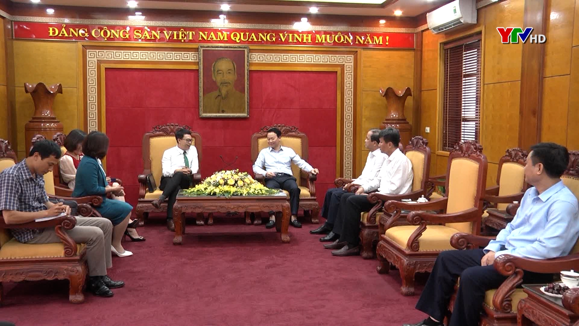 Đồng chí Bí thư Tỉnh ủy Đỗ Đức Duy tiếp lãnh đạo Cơ quan thường trú Đài Tiếng nói Việt Nam khu vực Tây Bắc