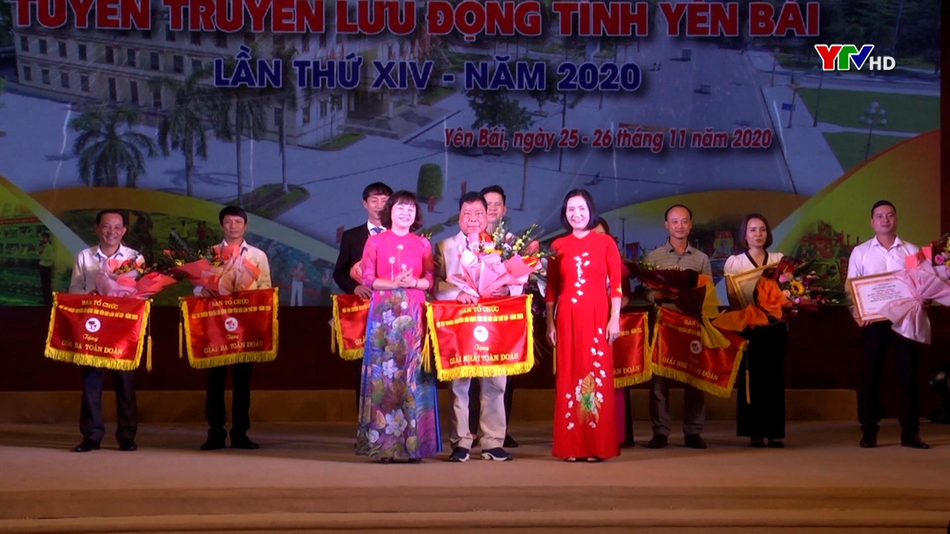 Trao giải Hội thi tuyên truyền lưu động tỉnh Yên Bái lần thứ 14 năm 2020.