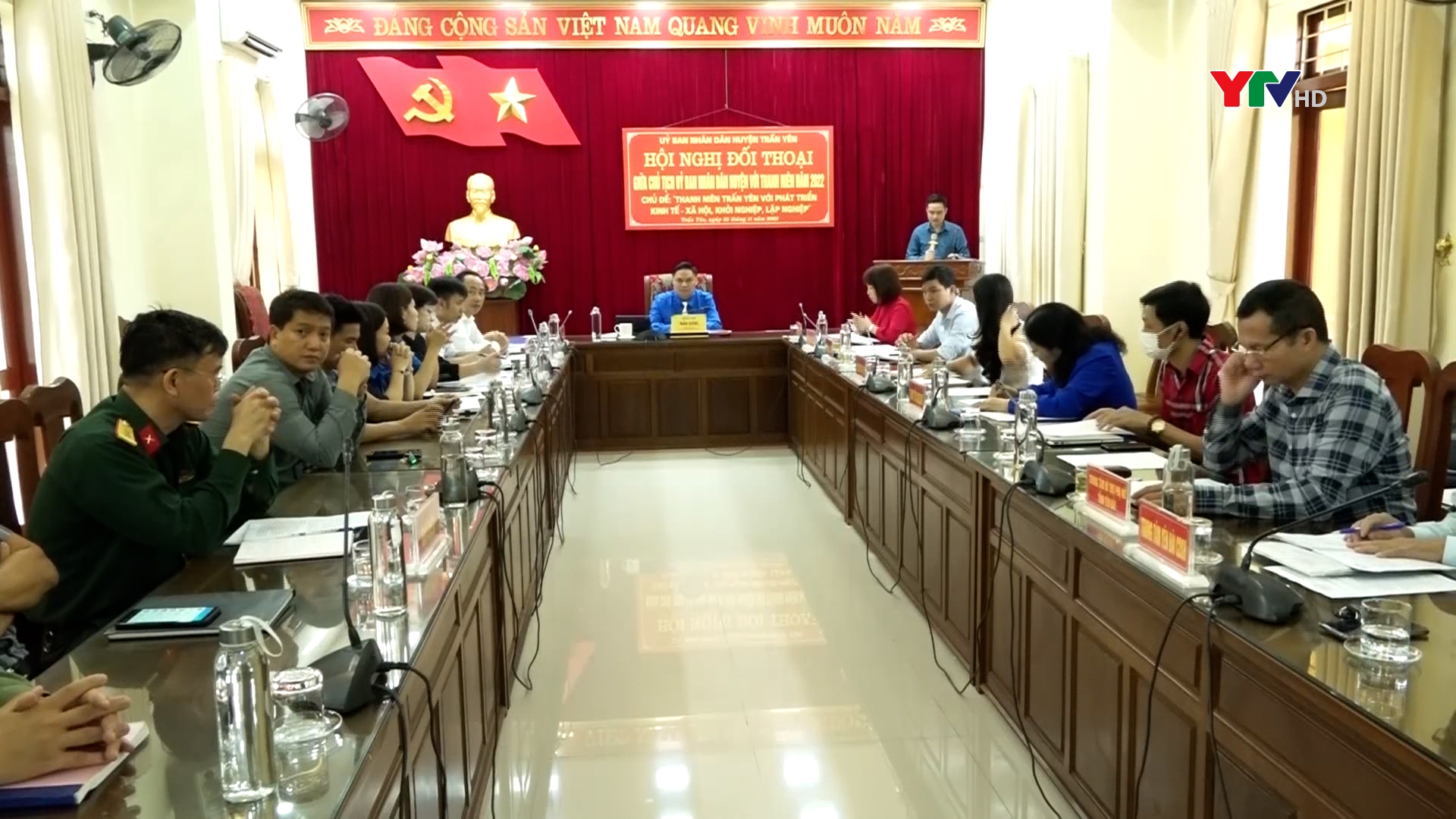 Chủ tịch UBND huyện Trấn Yên đối thoại với thanh niên về phát triển KT-XH, khởi nghiệp, lập nghiệp