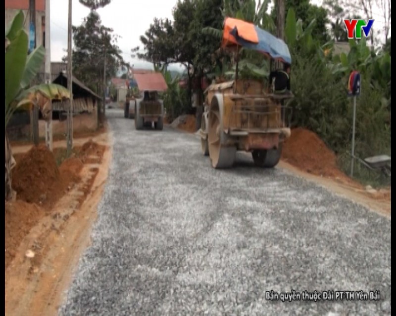 Huyện Trấn Yên kiên cố hóa 330 km đường giao thông nông thôn
