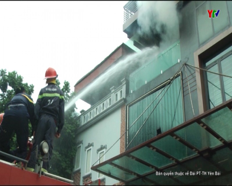 Thành phố Yên Bái xảy ra 1 vụ cháy nhà