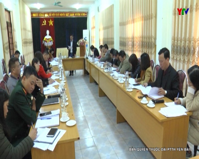 Đ/c Phó Chủ tịch UBND tỉnh Dương Văn Tiến làm việc tại huyện Văn Chấn