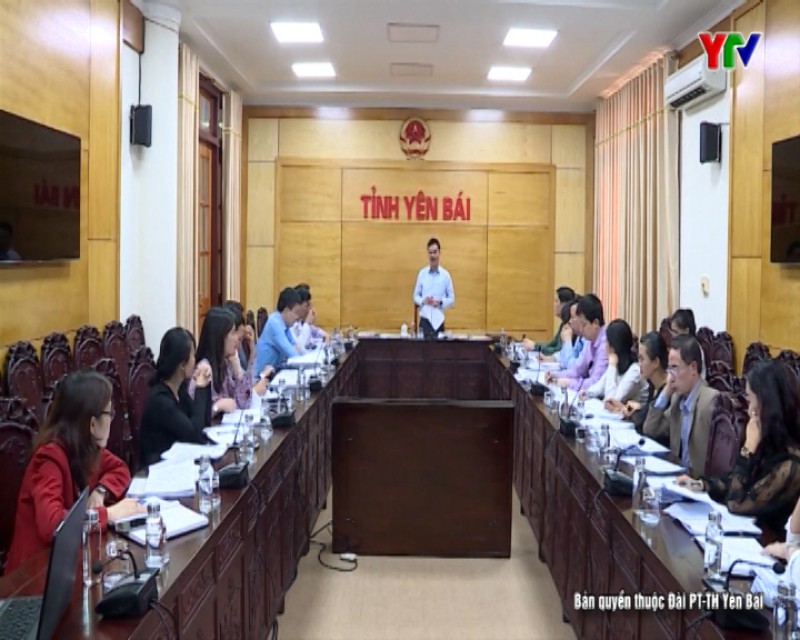Phó Chủ tịch UBND tỉnh Dương Văn Tiến làm việc với các sở, ngành rà soát công tác chuẩn bị cho Hội nghị báo công năm 2019