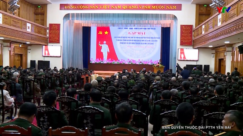 Yên Bái: Gặp mặt cán bộ quân đội nghỉ hưu, nghỉ công tác nhân kỷ niệm 75 năm Ngày thành lập QĐND Việt Nam