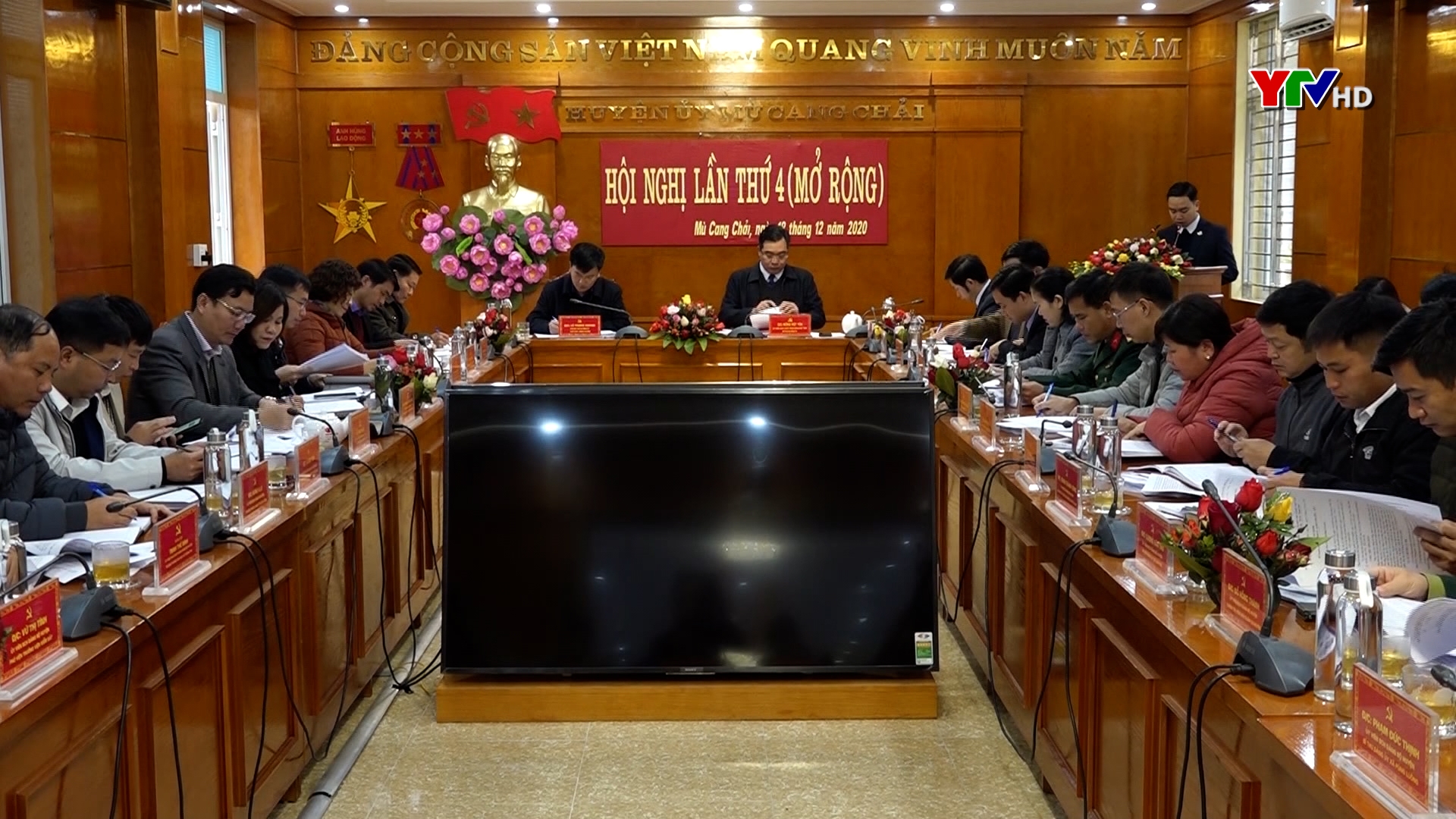 Hội nghị BCH Đảng bộ huyện Mù Cang Chải lần thứ  4 ( mở rộng)