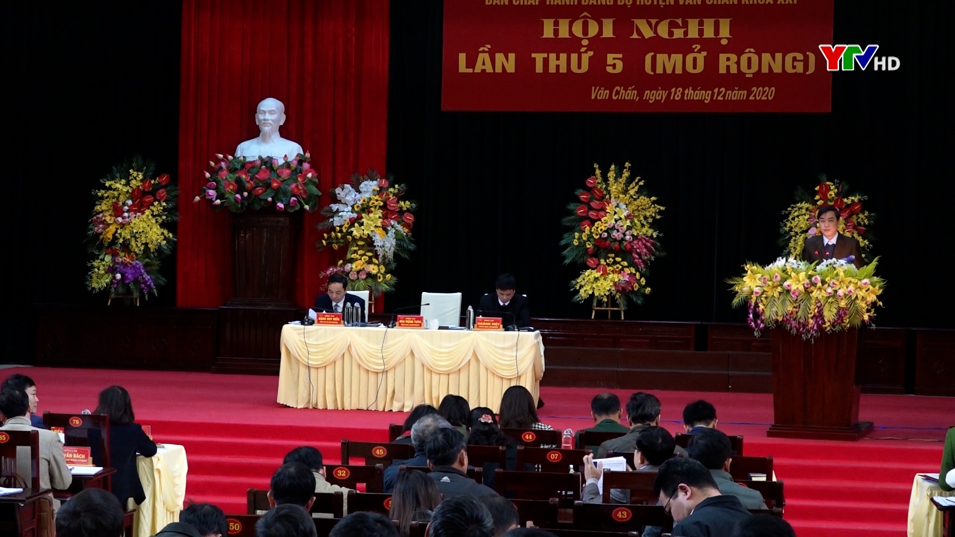 Hội nghị BCH Đảng bộ huyện Văn Chấn lần thứ 5 ( mở rộng)