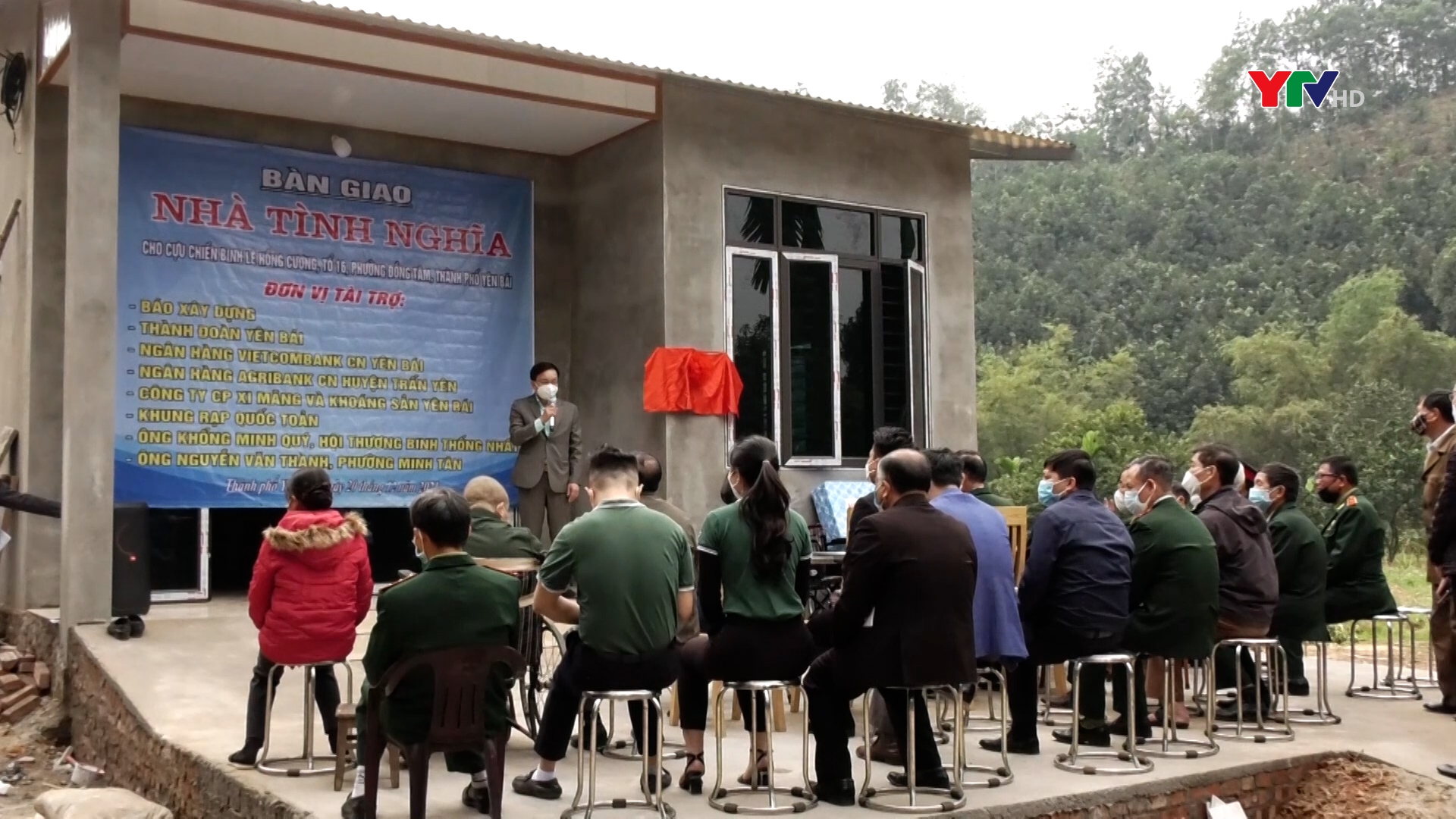 Trao nhà tình nghĩa cho gia đình cựu chiến binh có hoàn cảnh khó khăn tại thành phố Yên Bái