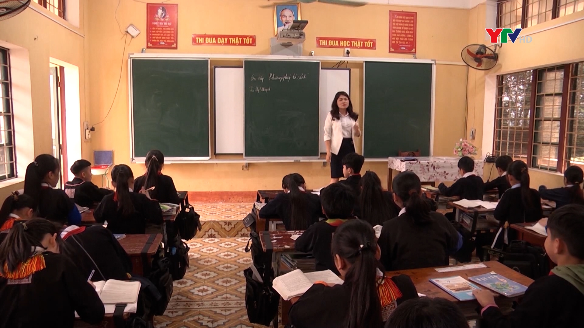 Văn Yên: 100% học sinh tham gia BHYT